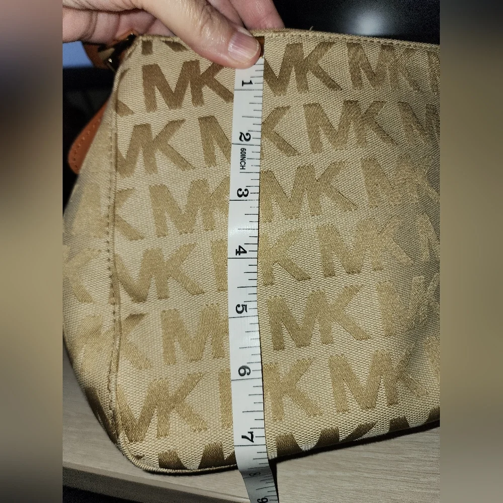 EUC Michael‎ Kors shoulder bag